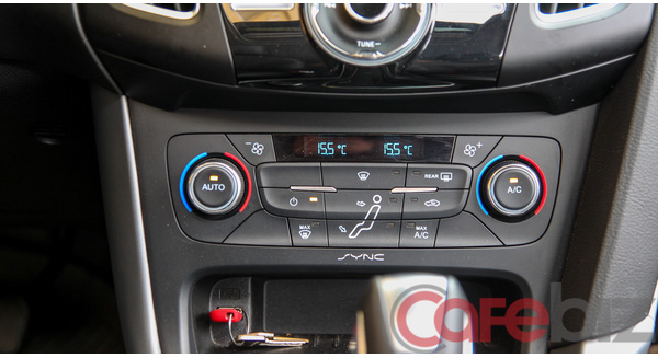 ford-focus-ecoboost-2016.jpg