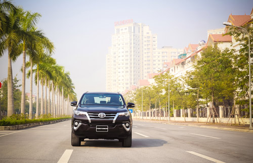 toyota-fortuner-2017-tay-ninh-24h (1).jpg